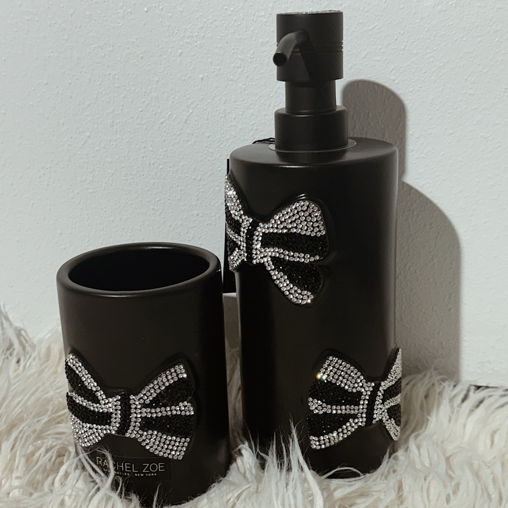 Rachel Zoe bow bathroom accessories